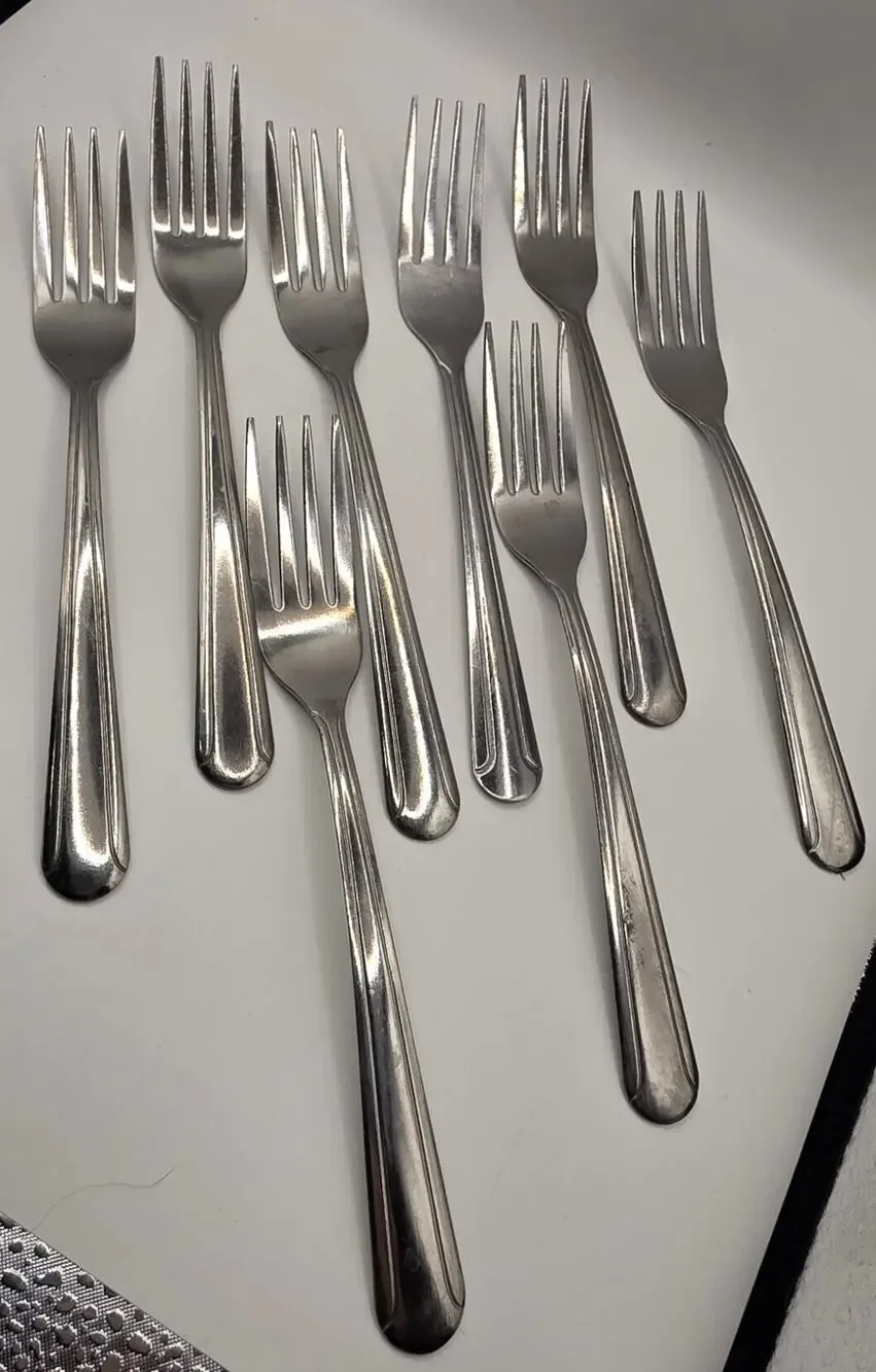 Vintage Stainless Thailand 18/8 Dinner Forks Set of 8 – Mid-Century Style...